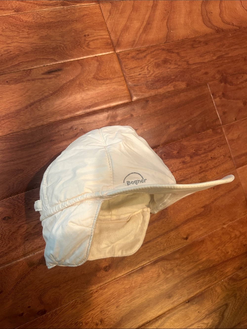 Bogner Vintage Quilted White Trapper Cap W/ Ear Flaps